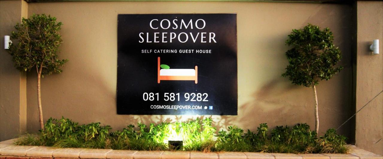 Cosmo Sleepover Roodepoort Esterno foto